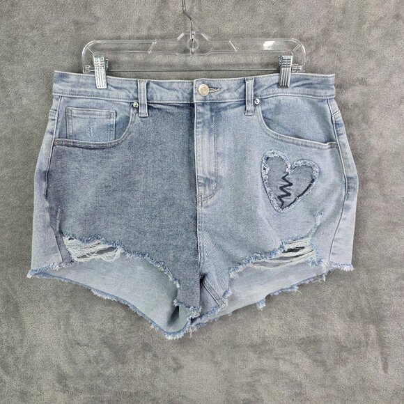 Womens Rue+ Blue Denim Shorts Distressed Heart Appliques Frayed Hem Hi Rise 16 - Picture 2 of 10